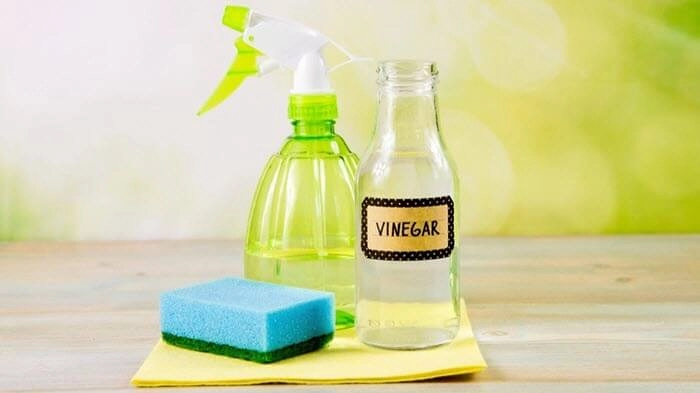 white vinegar cleaning