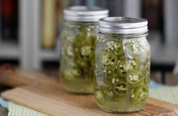 canned pickled jalapenos