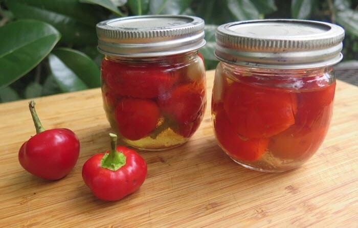 hot pickled cherry peppers