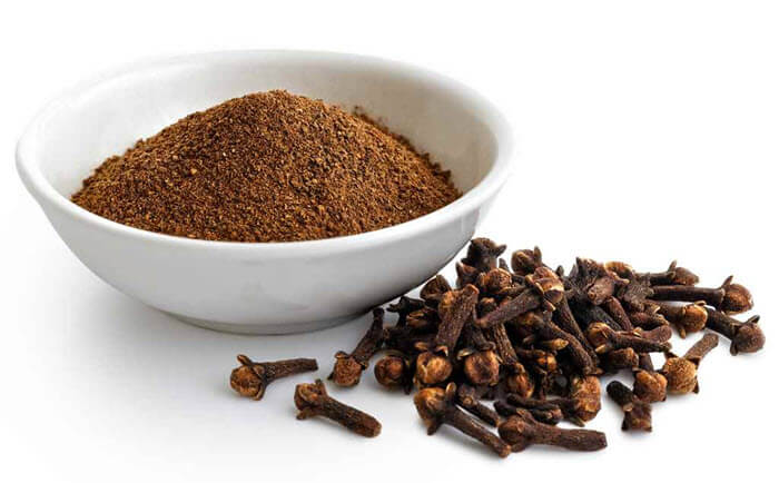 whole and ground cloves
